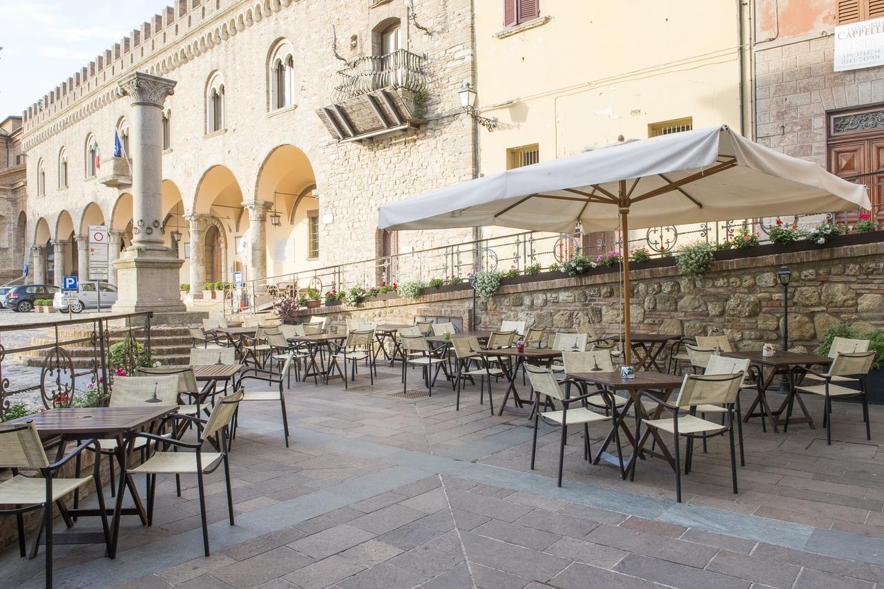 Albergo Colonna แบร์ตินอโร ภายนอก รูปภาพ