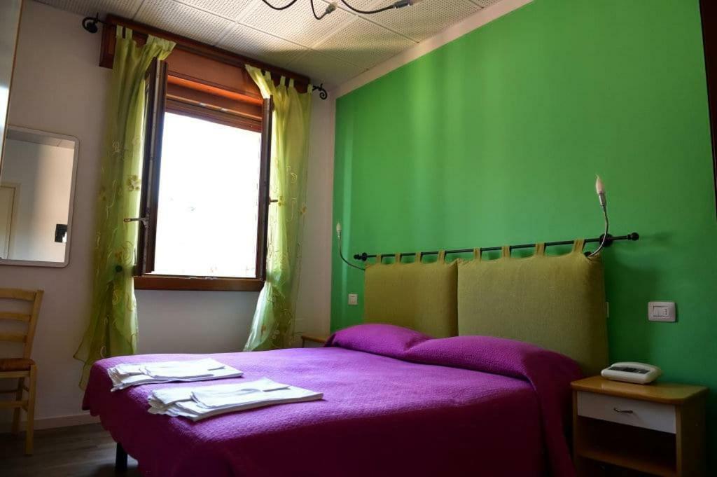 Albergo Colonna แบร์ตินอโร ภายนอก รูปภาพ